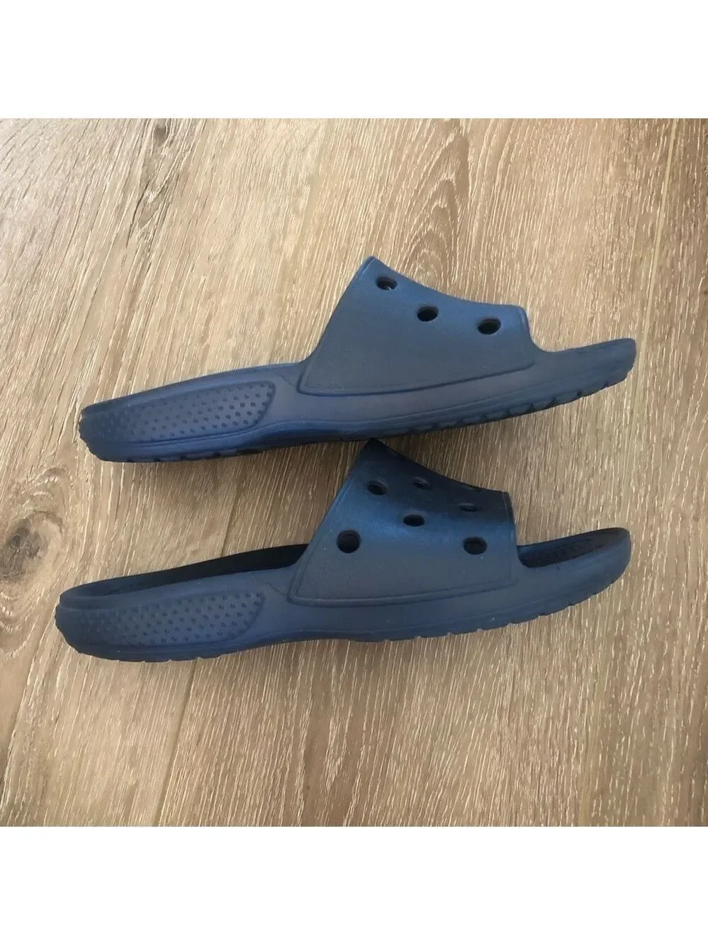 CROCS Classic II Slide Sandals Navy Blue men’s 3/women’s 5 with crocs charm